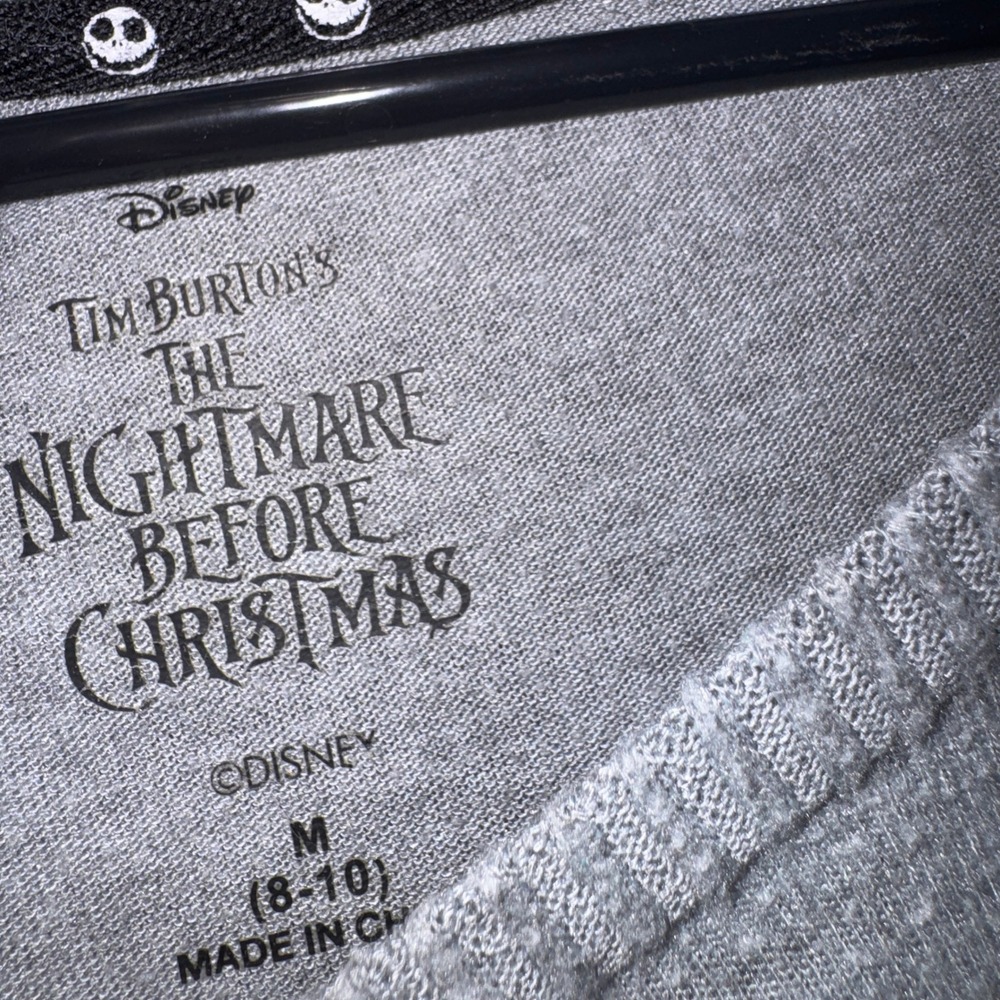 Disney Nightmare Before Christmas Creepy Crew Sleep Shirt Grey Medium LZ41910GC - Picture 4 of 10